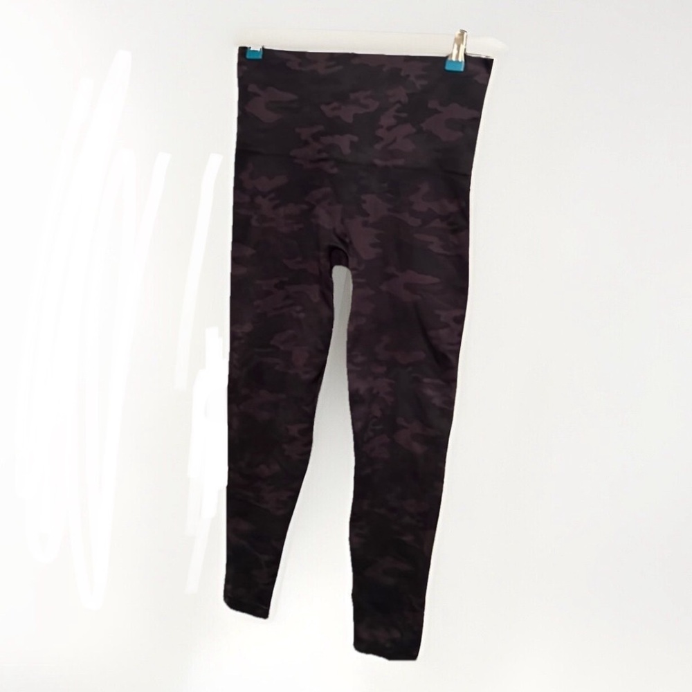 Spanx Camo  Leggings L EUC
